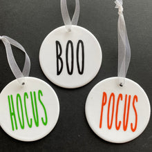Load image into Gallery viewer, Halloween Bauble